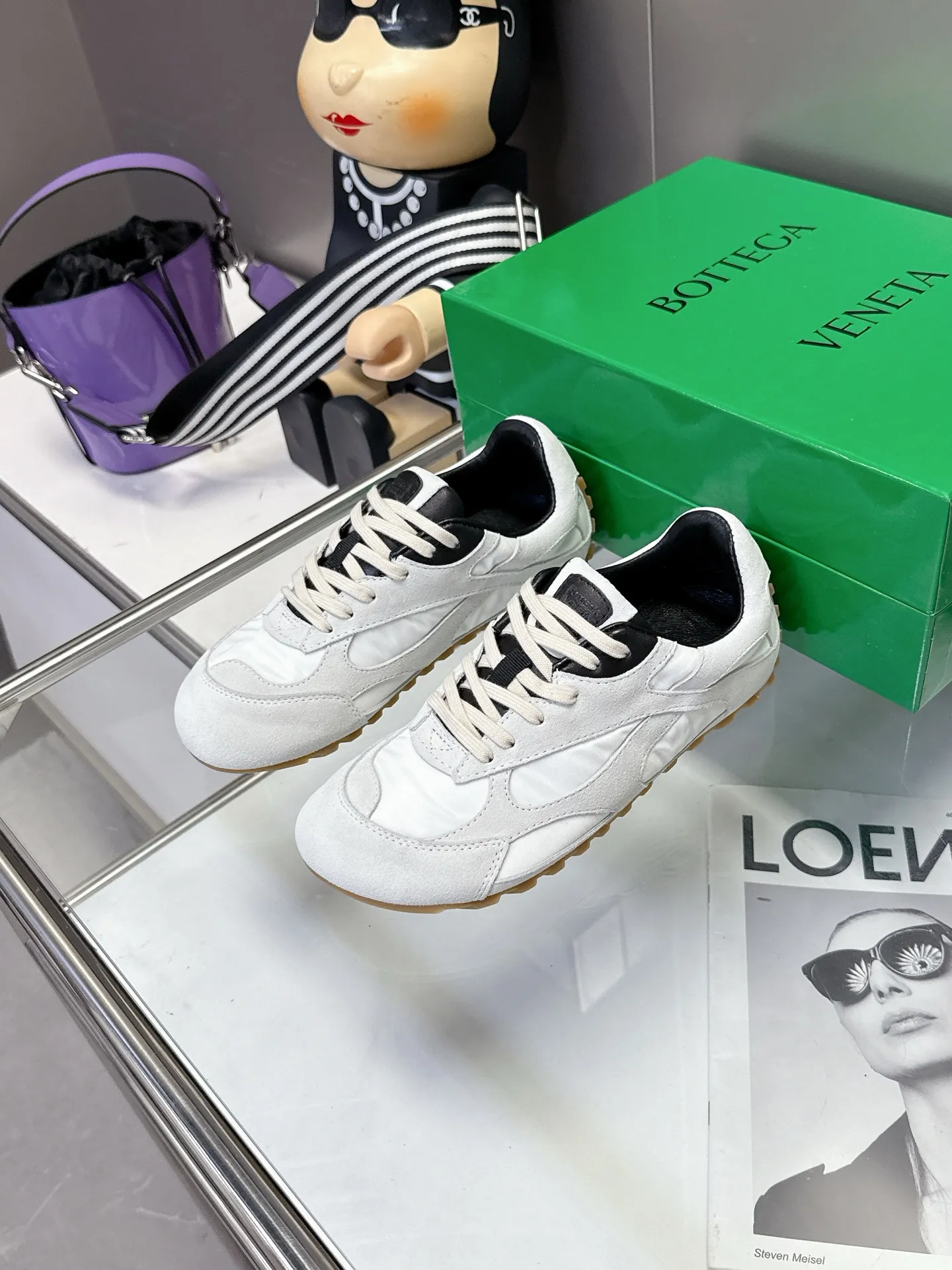 👟👟Ex-factory price 500👟👟 Bottega Veneta｜BV Bottega Veneta 25ss new Forrest shoes Dexun sneakers Sneaker technology nylon and suede, inspired by retro sneakers, a new interpretation of classic sneakers, lightweight, comfortable and breathable summer essentials The sole uses a classic woven texture, which is very recognizable, and is spliced with nylon suede, giving it a full texture!   Size: #Female 35-40 (41 made to order, non-refundable)